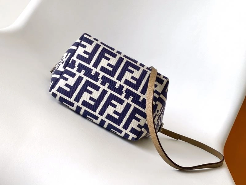 Fendi Shopping Bags Trendsetting 57407