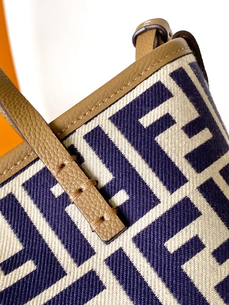 Fendi Shopping Bags Trendsetting 57407
