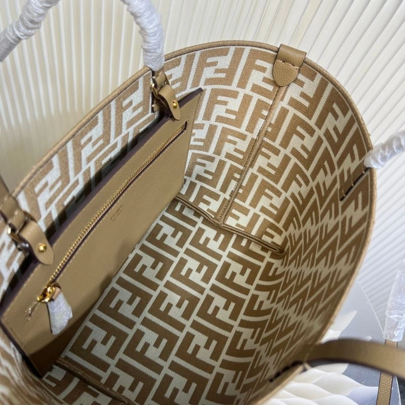 Fendi Shopping Bags StreetReady 57444