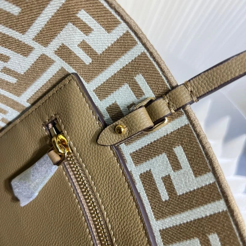 Fendi Shopping Bags StreetReady 57444