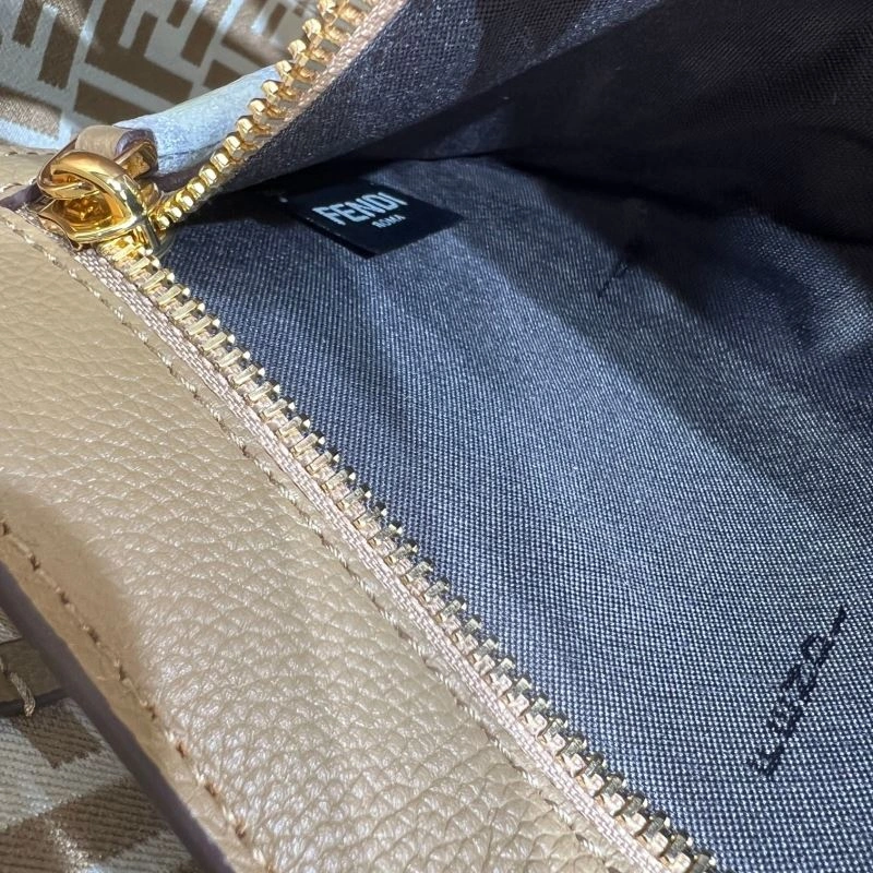 Fendi Shopping Bags Stretchable 57403