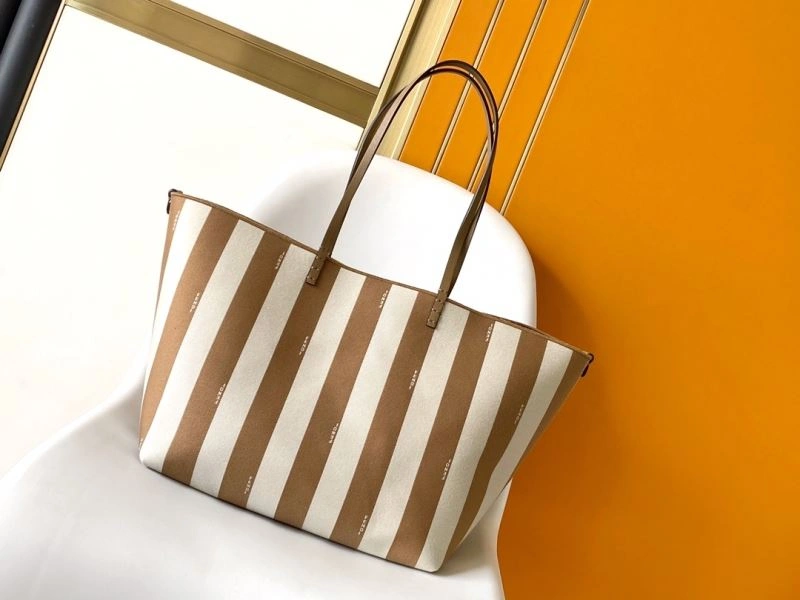 Fendi Shopping Bags Breathable 57401