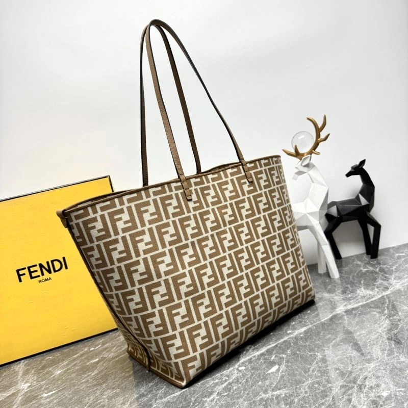 Functional Fendi Shopping Bags 57392