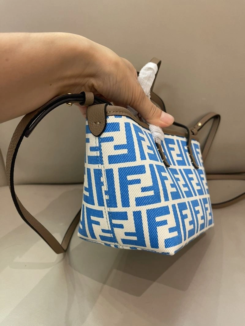 Chic Fendi Shopping Bags 57381
