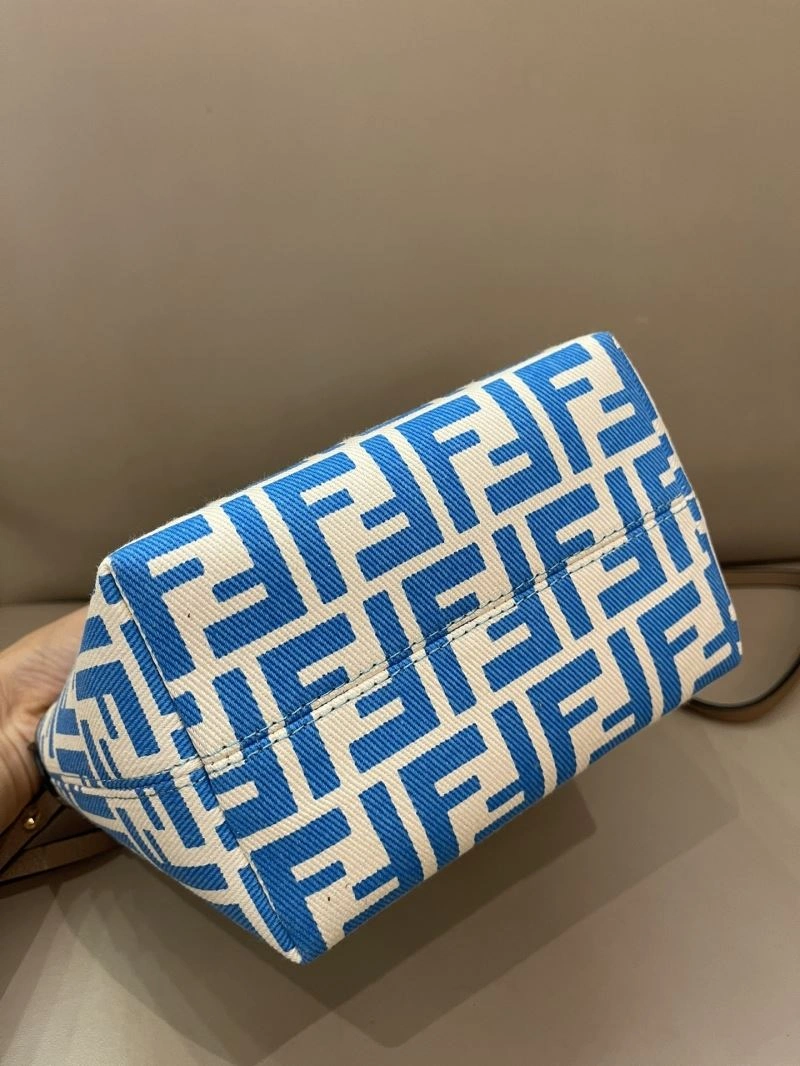 Chic Fendi Shopping Bags 57381