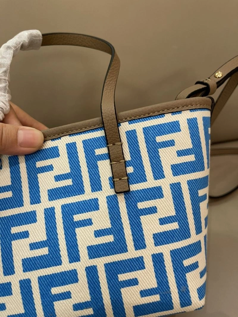 Chic Fendi Shopping Bags 57381