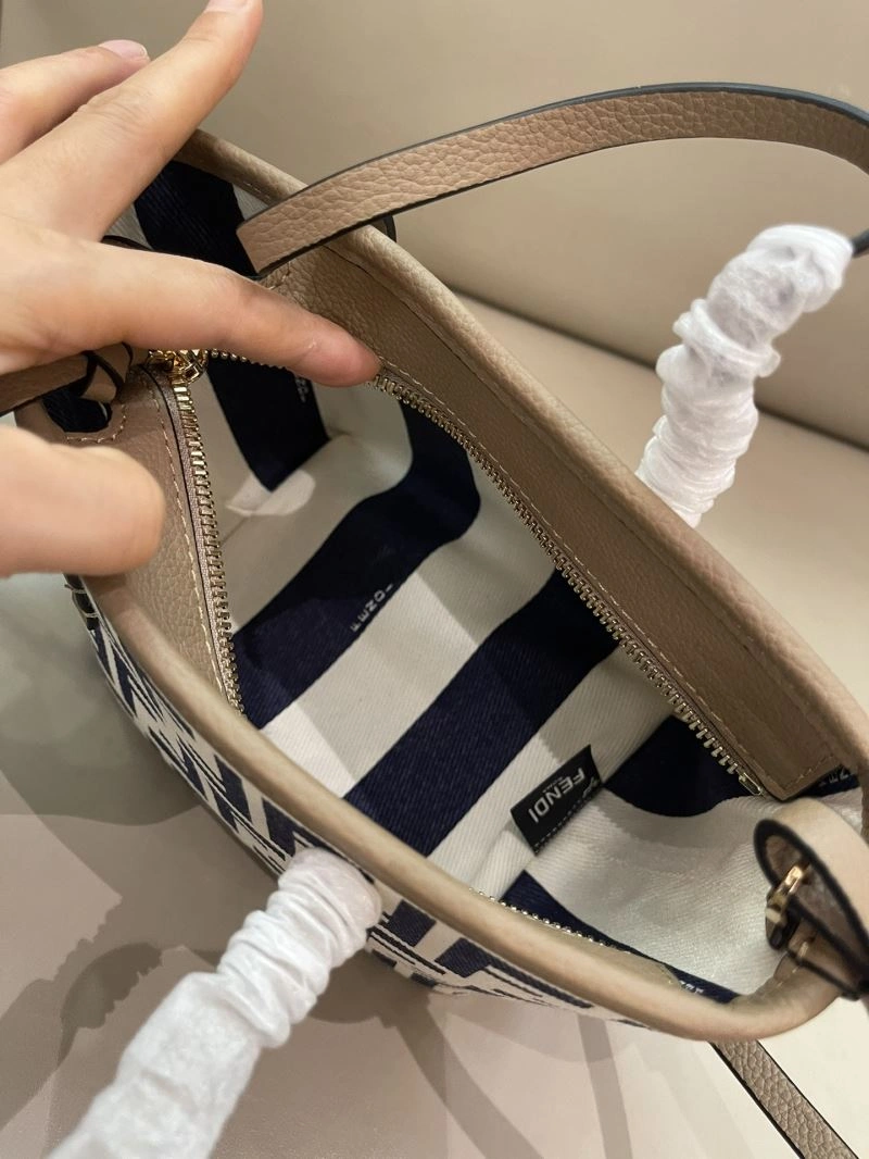 Fendi Shopping Bags TravelReady 57387