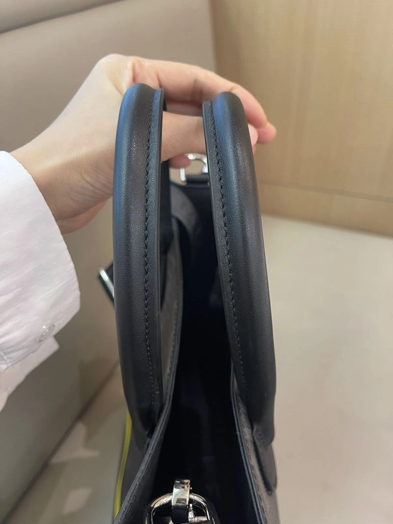 Seasonal Fendi Shopping Bags 57385