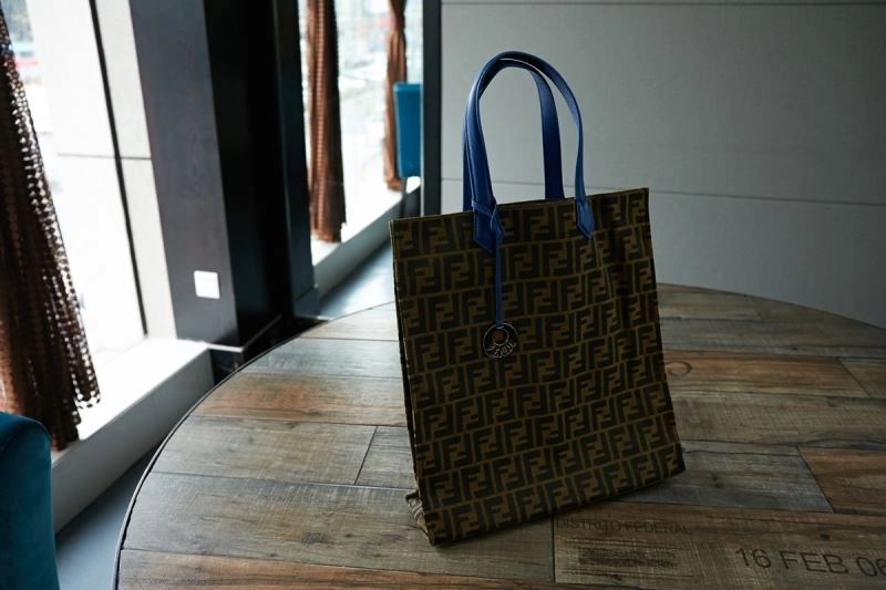 Fendi Shopping Bags FashionForward 59288