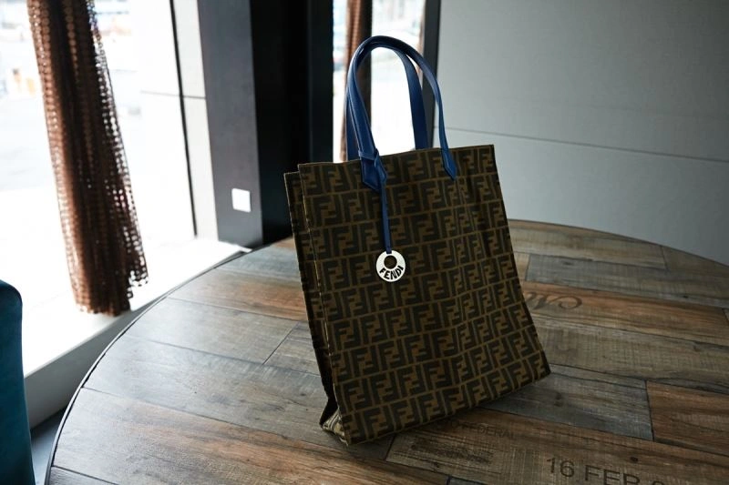 Fendi Shopping Bags FashionForward 59288
