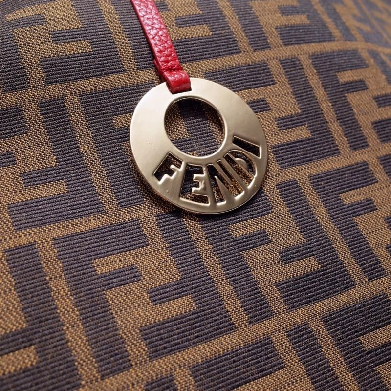 Sporty Fendi Shopping Bags 59297