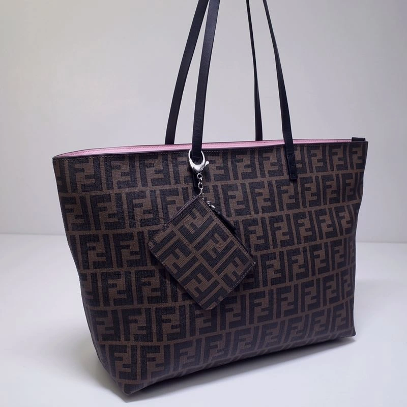 Fendi Shopping Bags WeatherProof 59317