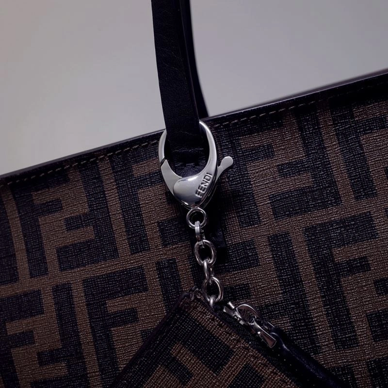 Fendi Shopping Bags WeatherProof 59317
