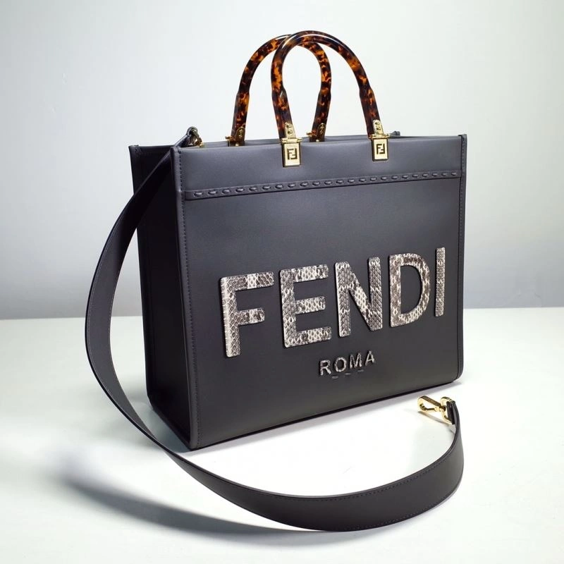 Contemporary Fendi Shopping Bags 59280
