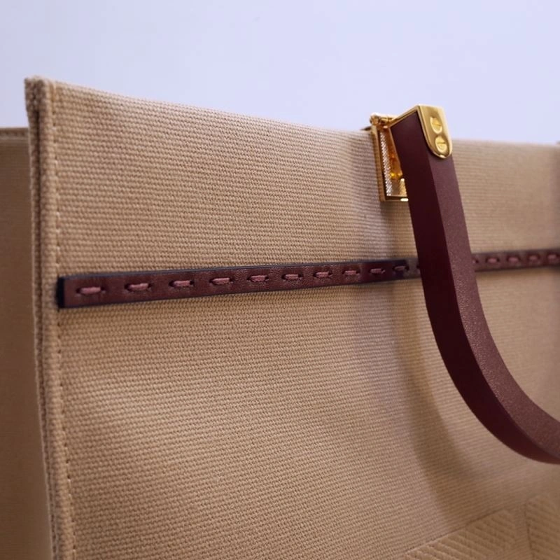 Fendi Shopping Bags ModernLook 59276