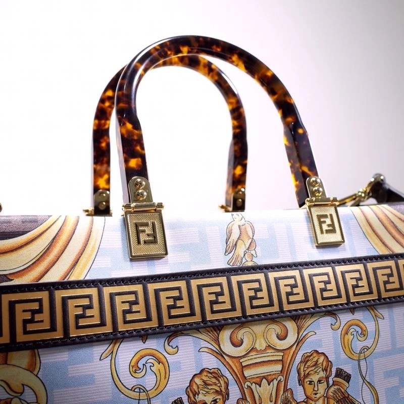Fendi Shopping Bags Bold 59274