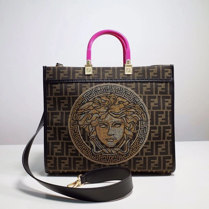Functional Fendi Shopping Bags 59273