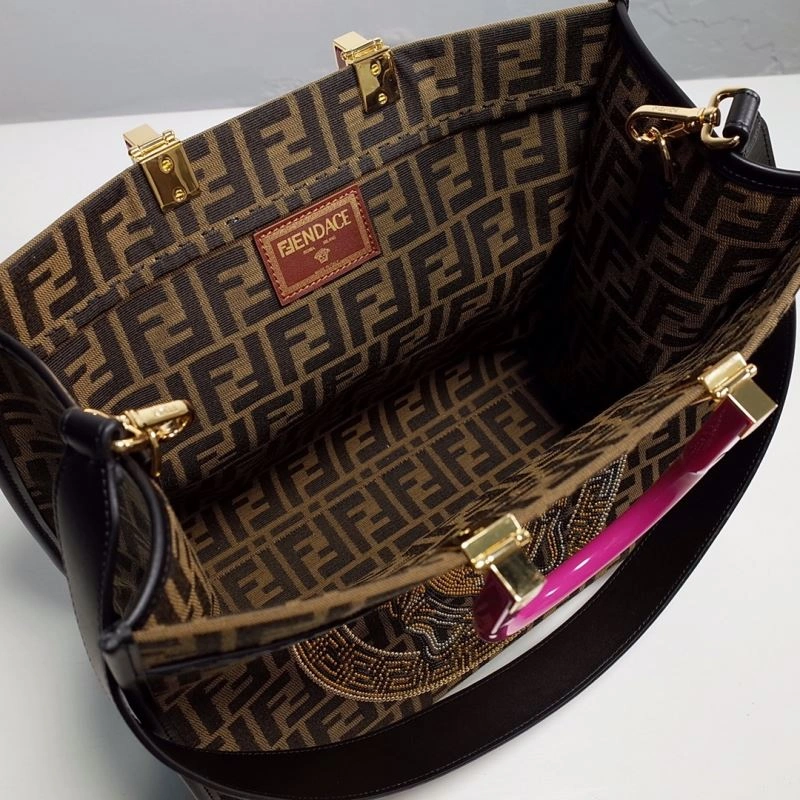 Functional Fendi Shopping Bags 59273