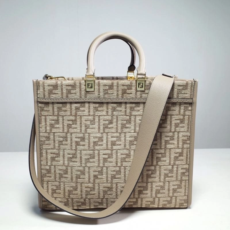 Fendi Shopping Bags ZipUp 59269