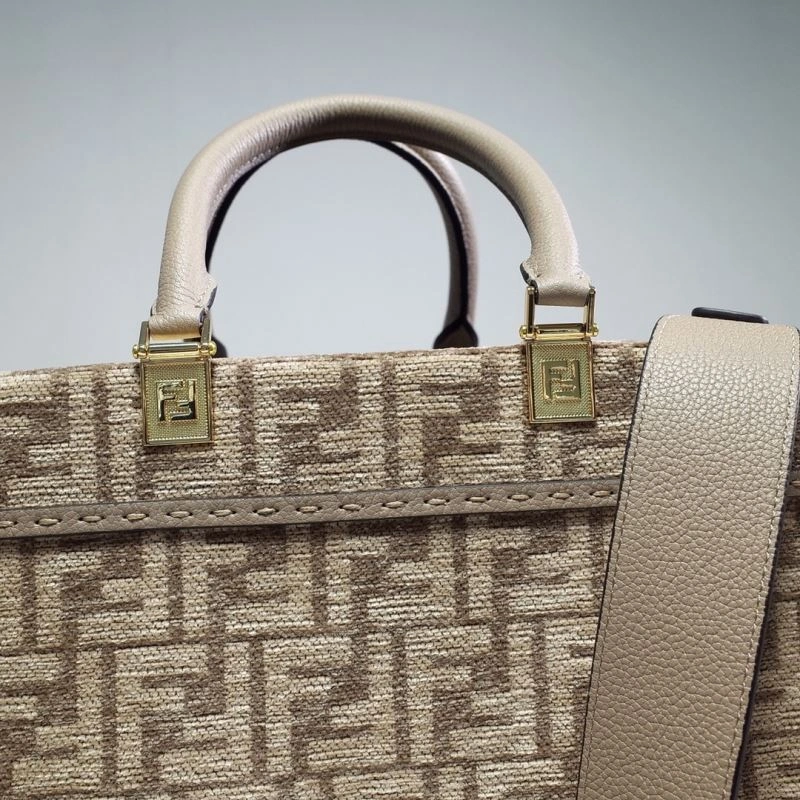 Fendi Shopping Bags ZipUp 59269