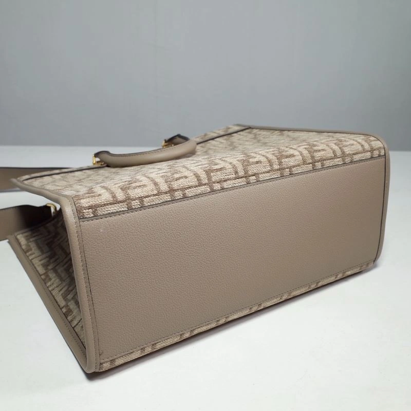 Fendi Shopping Bags ZipUp 59269