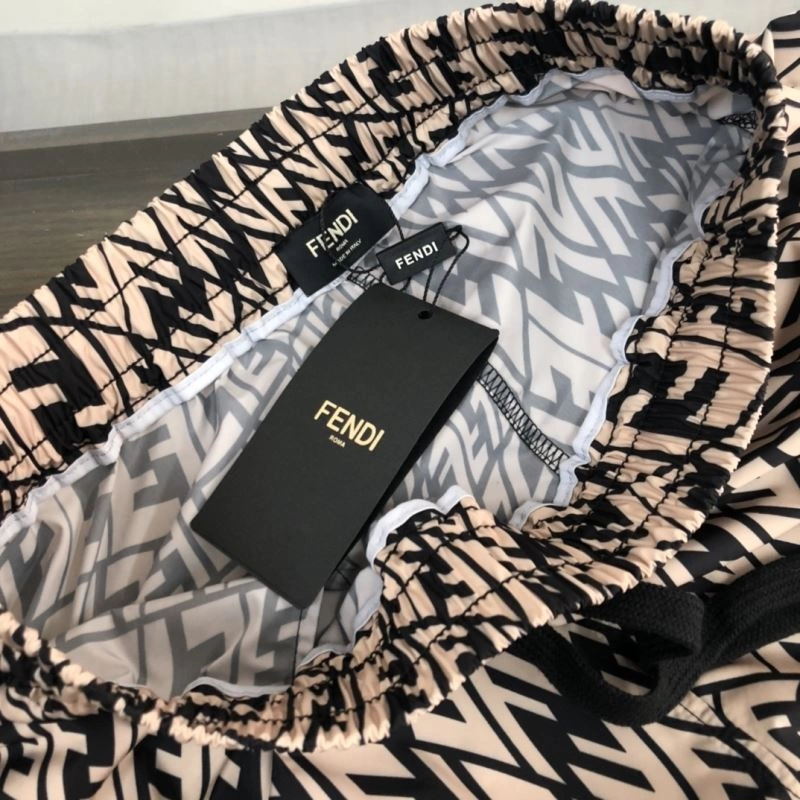 WrinkleFree Fendi Short Pants 123279