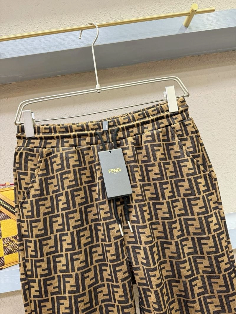 Fendi Short Pants Lightweight 122900