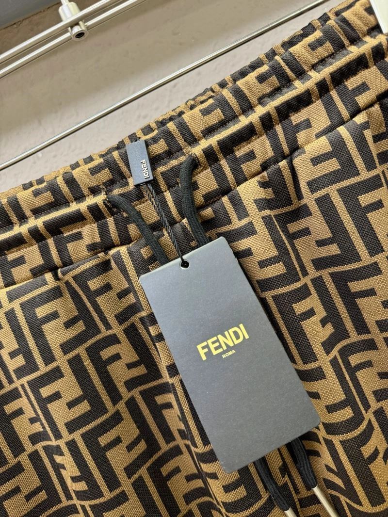 Fendi Short Pants Lightweight 122900