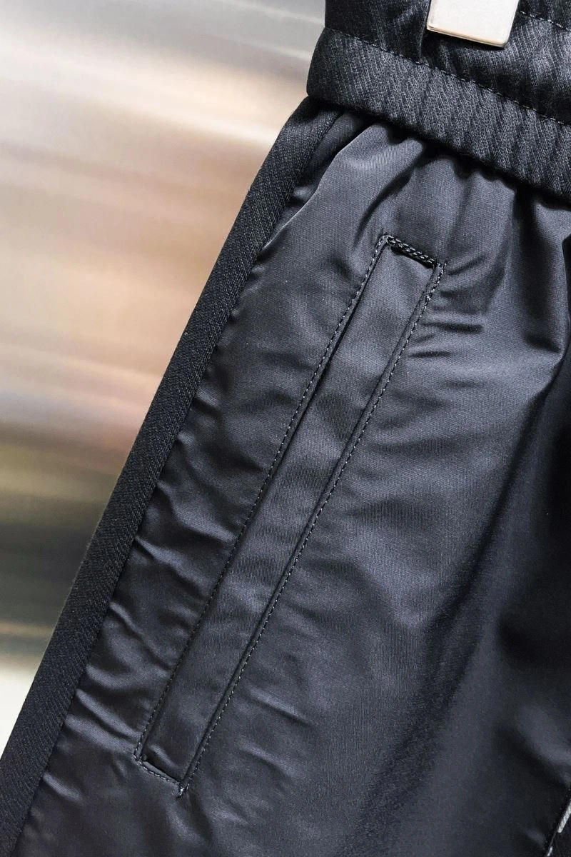 Sustainable Fendi Short Pants 122883