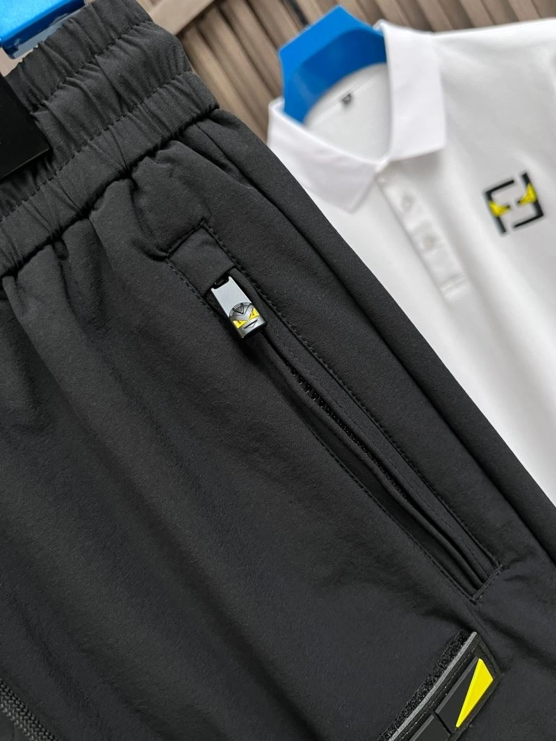 RelaxedFit Fendi Short Pants 122850