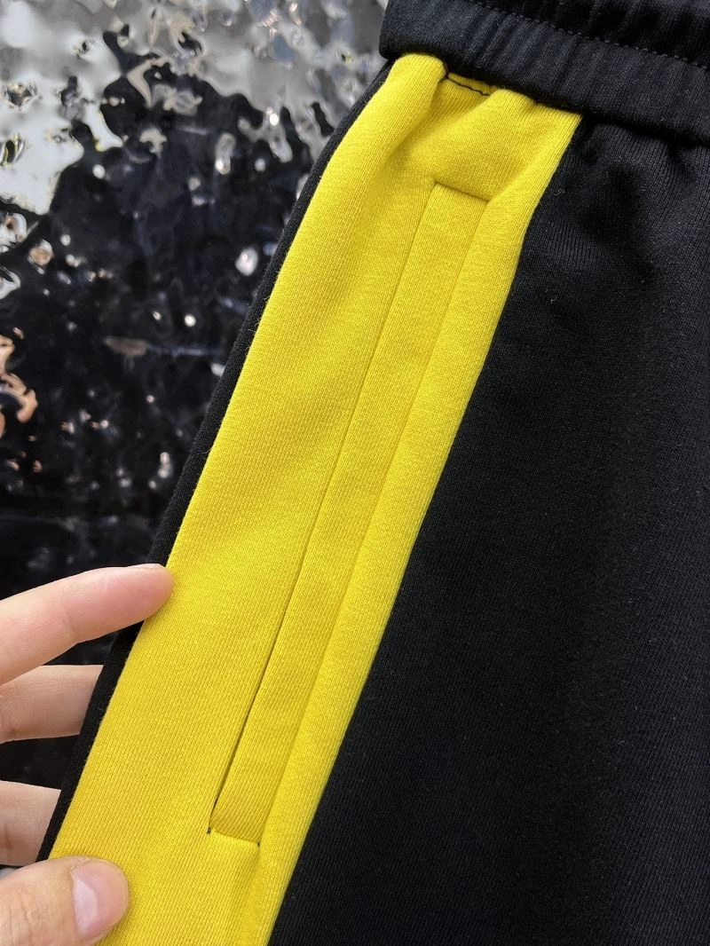 Supportive Fendi Short Pants 122645