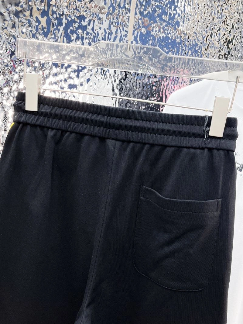 Supportive Fendi Short Pants 122645
