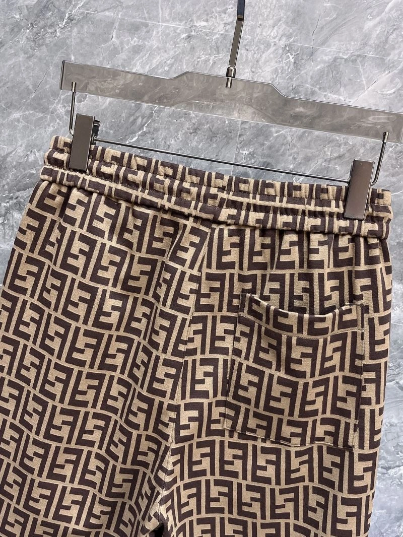Snug Fendi Short Pants 122652
