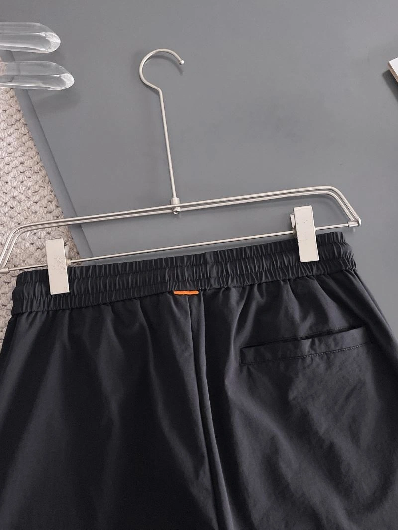 Snug Fendi Short Pants 122602
