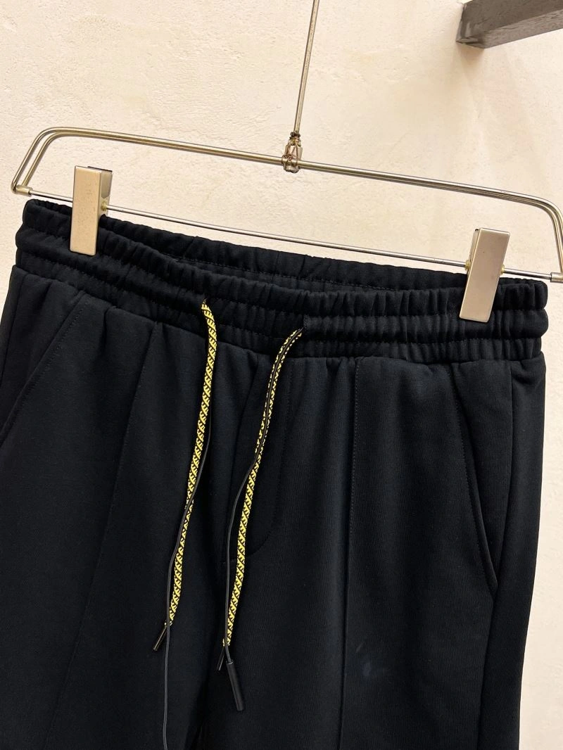 Supportive Fendi Short Pants 122604