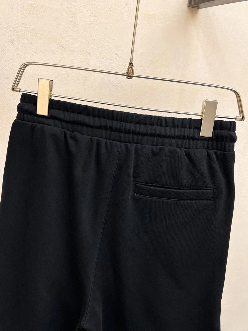 Supportive Fendi Short Pants 122604