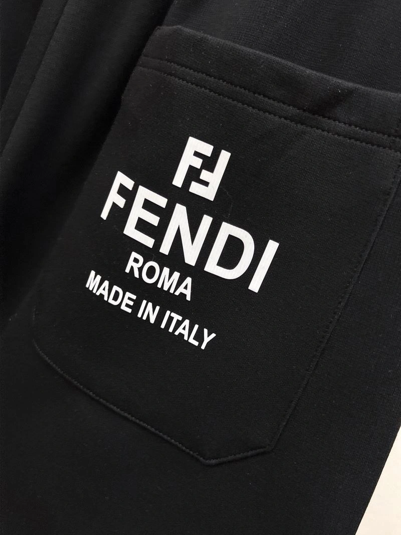 EyeCatching Fendi Short Pants 122621