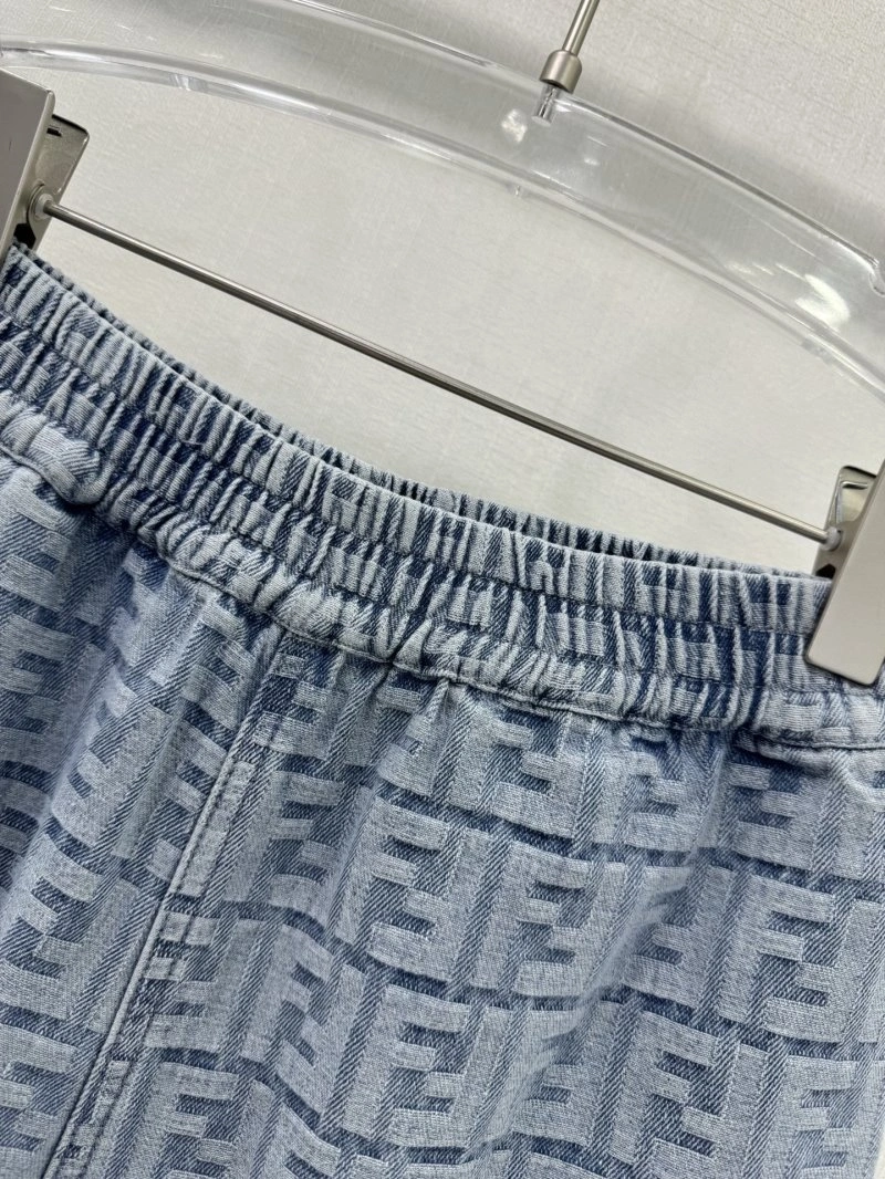 Refined Fendi Short Pants 120578