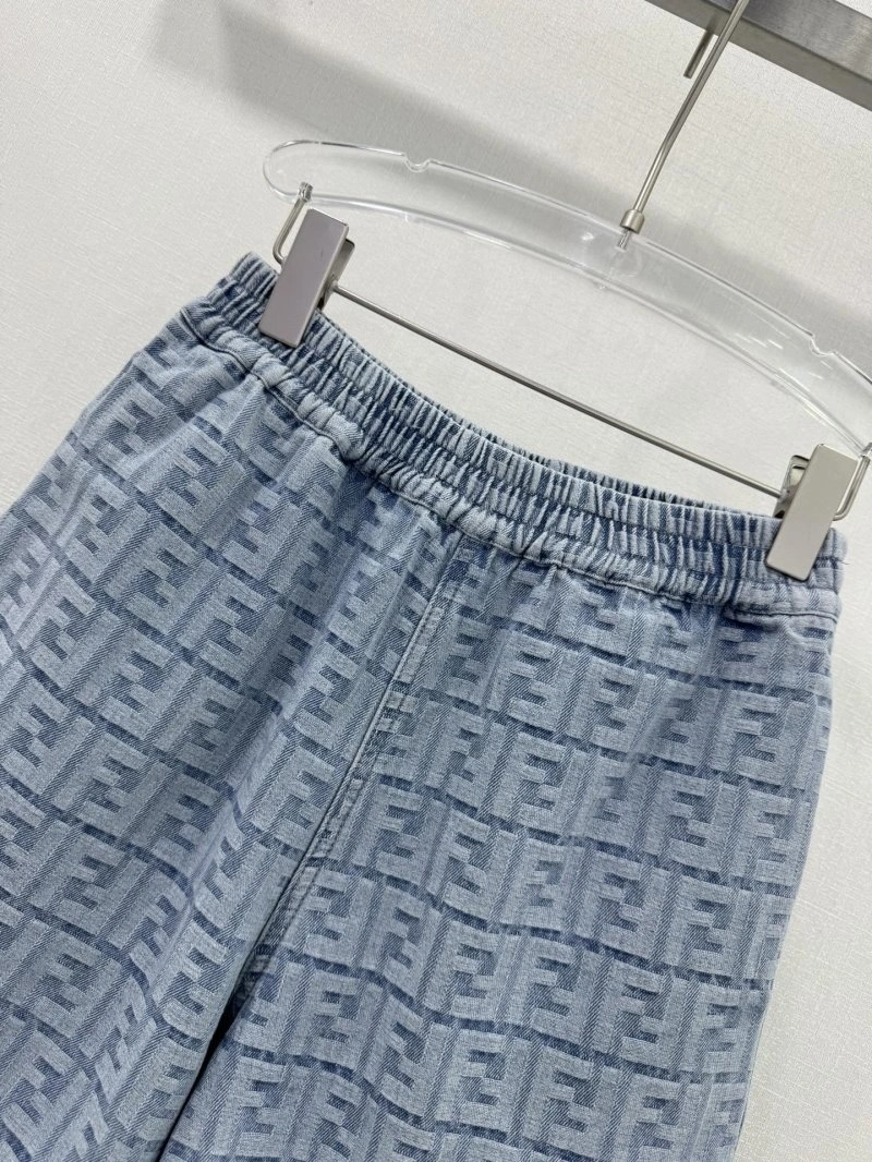 Refined Fendi Short Pants 120578