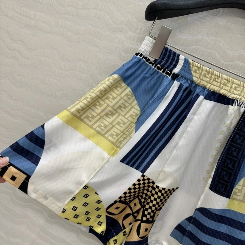 Chic Fendi Short Pants 120772