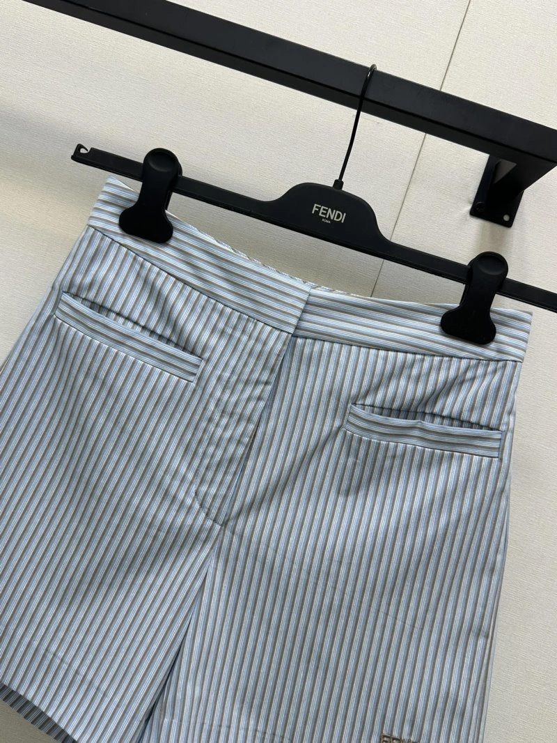 Trendsetting Fendi Short Pants 120456