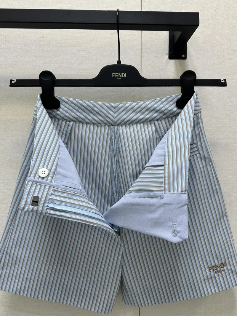Trendsetting Fendi Short Pants 120456