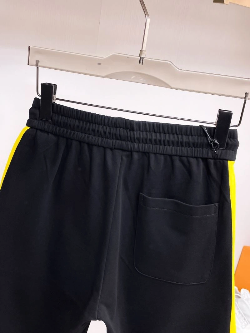 WrinkleFree Fendi Short Pants 121506