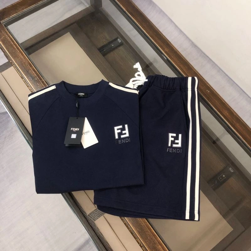 Fashionable Fendi Short Suits 123223