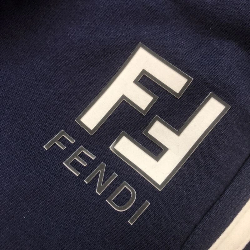 Fashionable Fendi Short Suits 123223