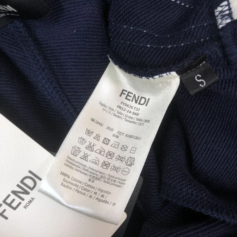 Fashionable Fendi Short Suits 123223