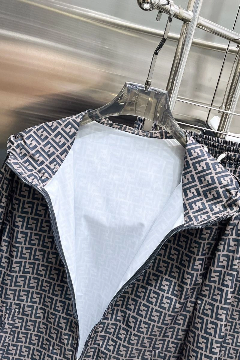 Versatile Fendi Short Suits 122866