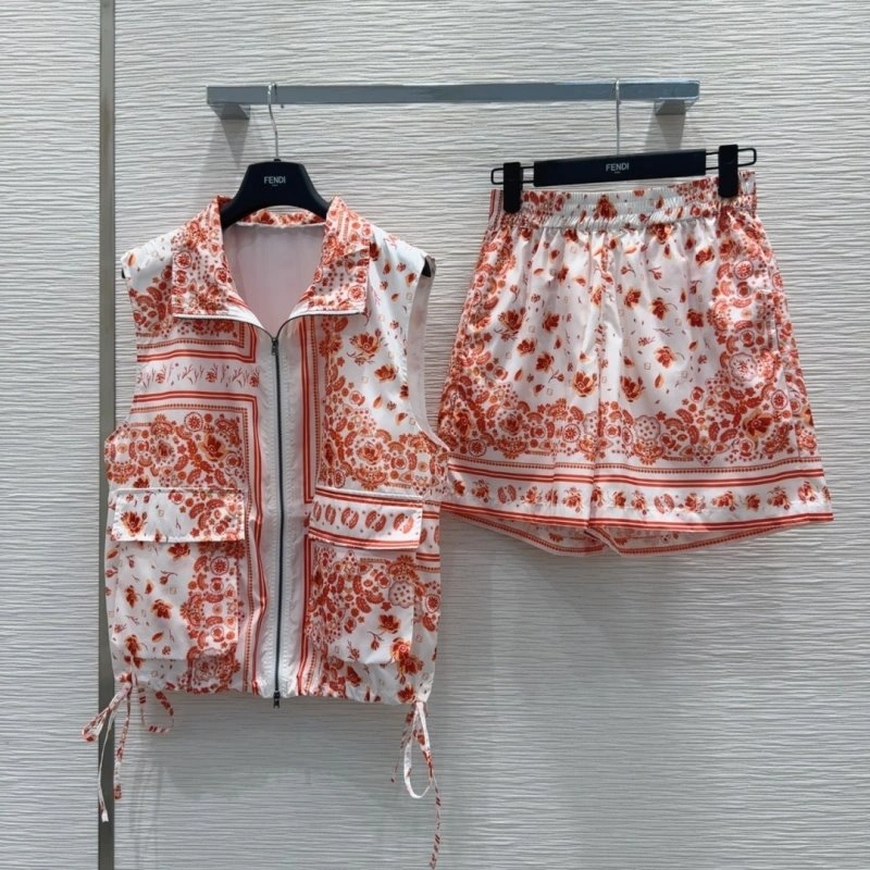 Lightweight Fendi Short Suits 120576