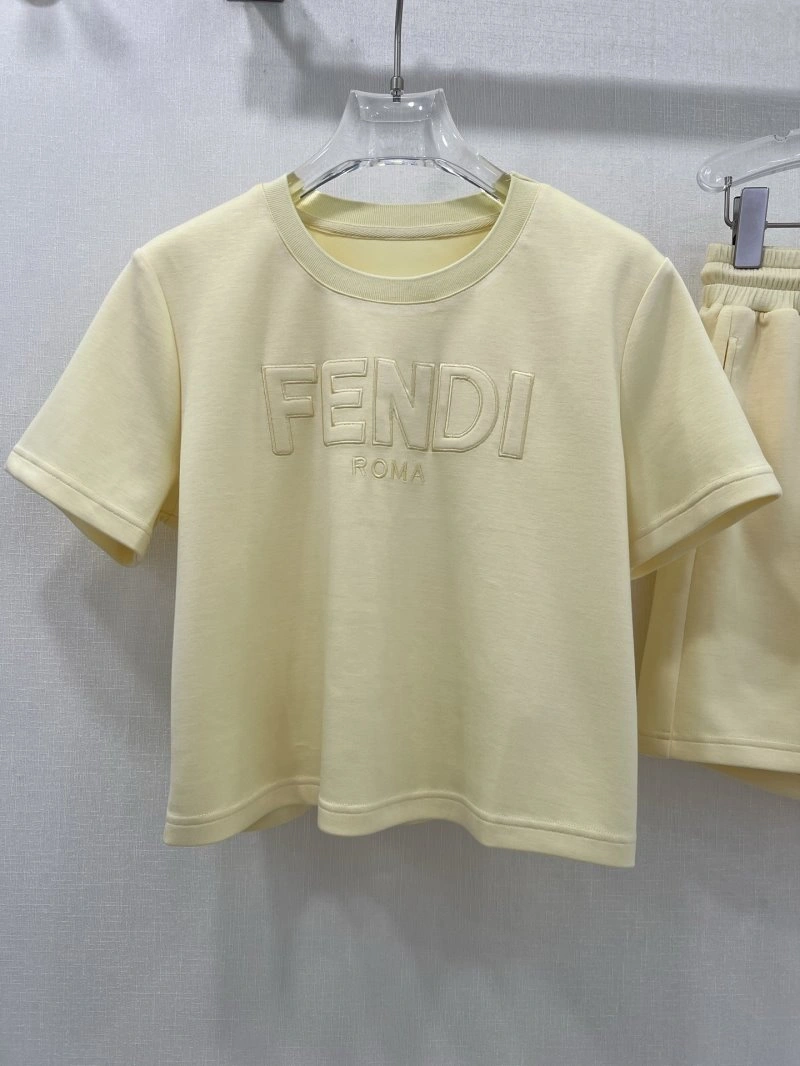 Fendi Short Suits Breathable 120766