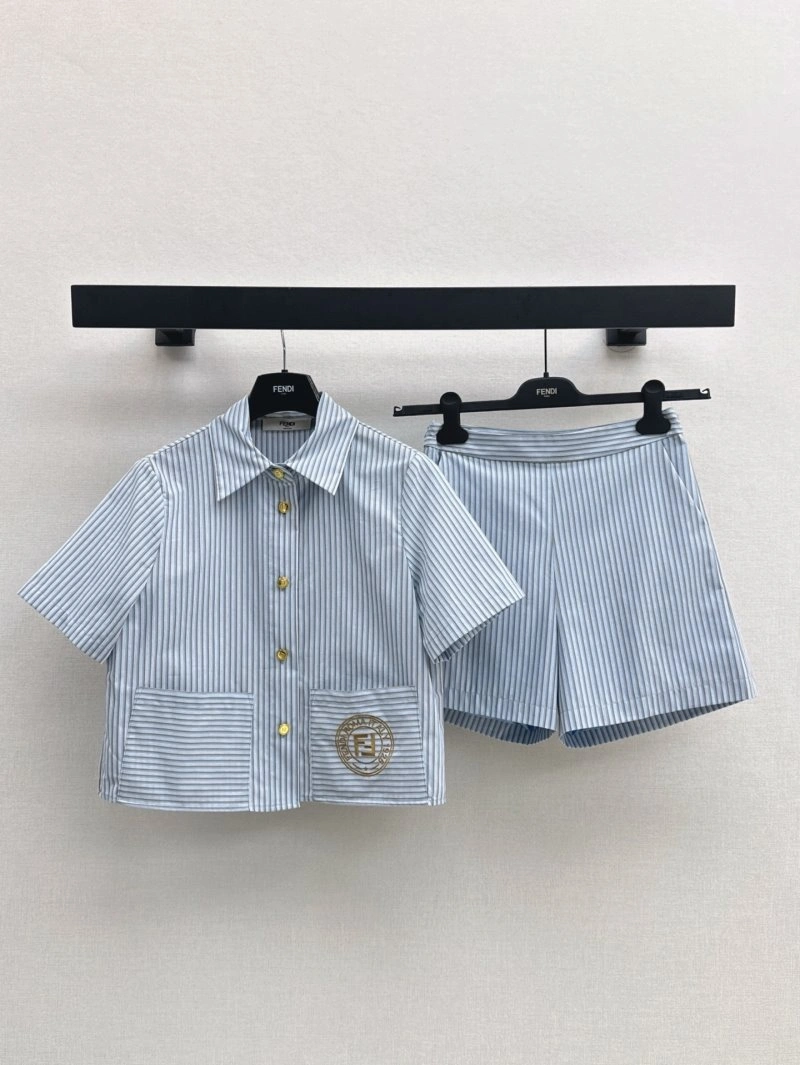 Breathable Fendi Short Suits 120461